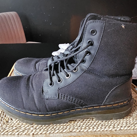 Dr. Martens - Picture 4 of 5